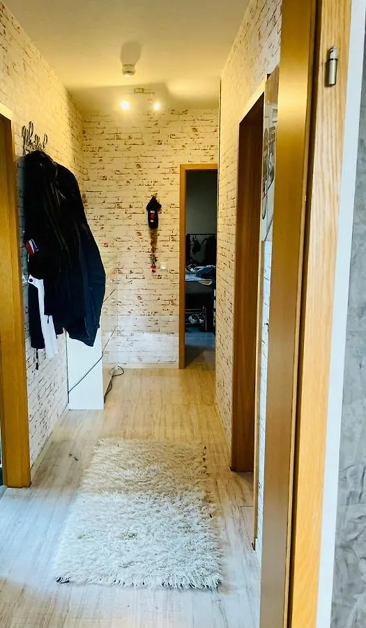 Apartment Koln Messe 0*, קלן